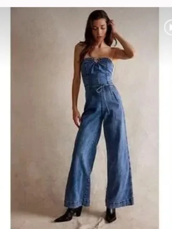 We The Free CRVY Femme Fatale Denim Jumpsuit Blue 6 NWT - Picture 1 of 5
